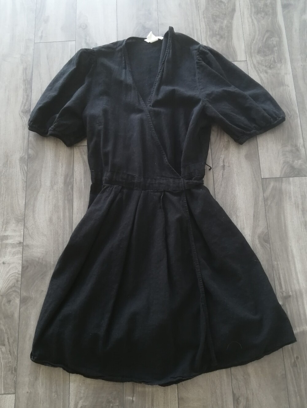 H&M Linen Blend wrap Dress fits small to large